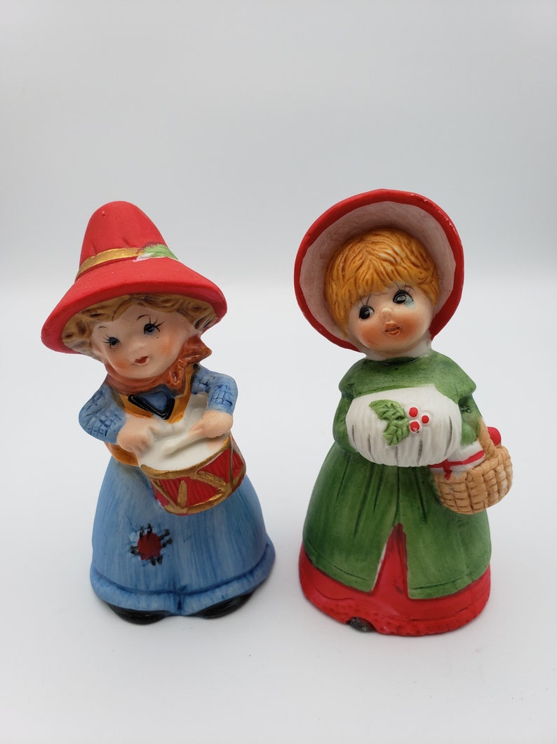 Vintage set of 2 Jasco Christmas bells Made in Taiwan kitsch