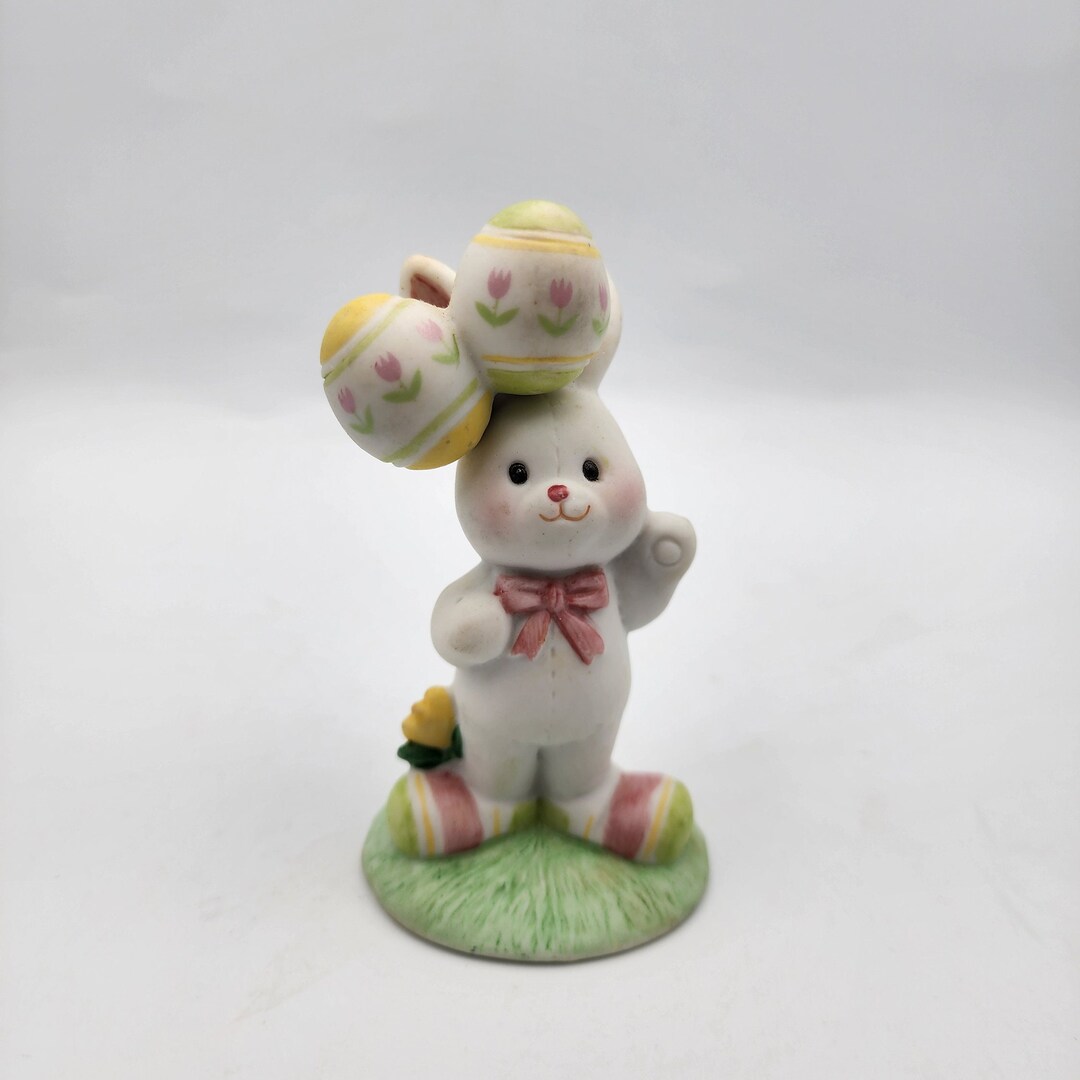 Easter Bunny Figurine / Easter Kitsch - Etsy