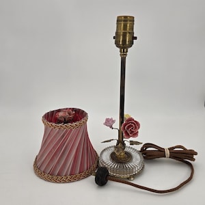 Antique Art Nouveau lamp / AS IS