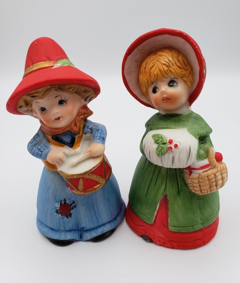 Vintage set of 2 Jasco Christmas bells Made in Taiwan kitsch