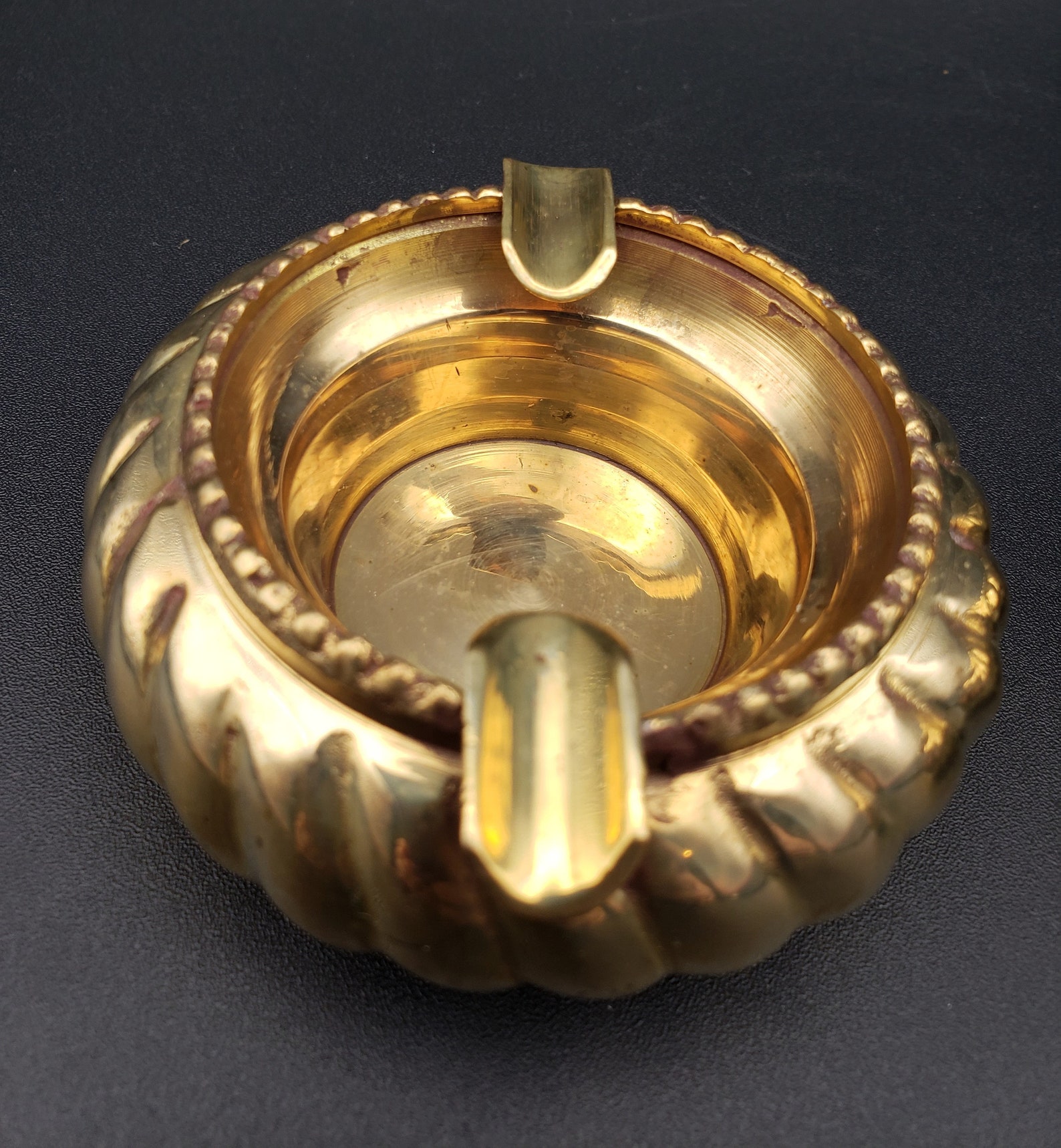 Vintage brass ashtrays Round Made in India Set of 2 Etsy