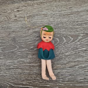 Small Knee Hugger Ornament / Pixie with Floral Hat