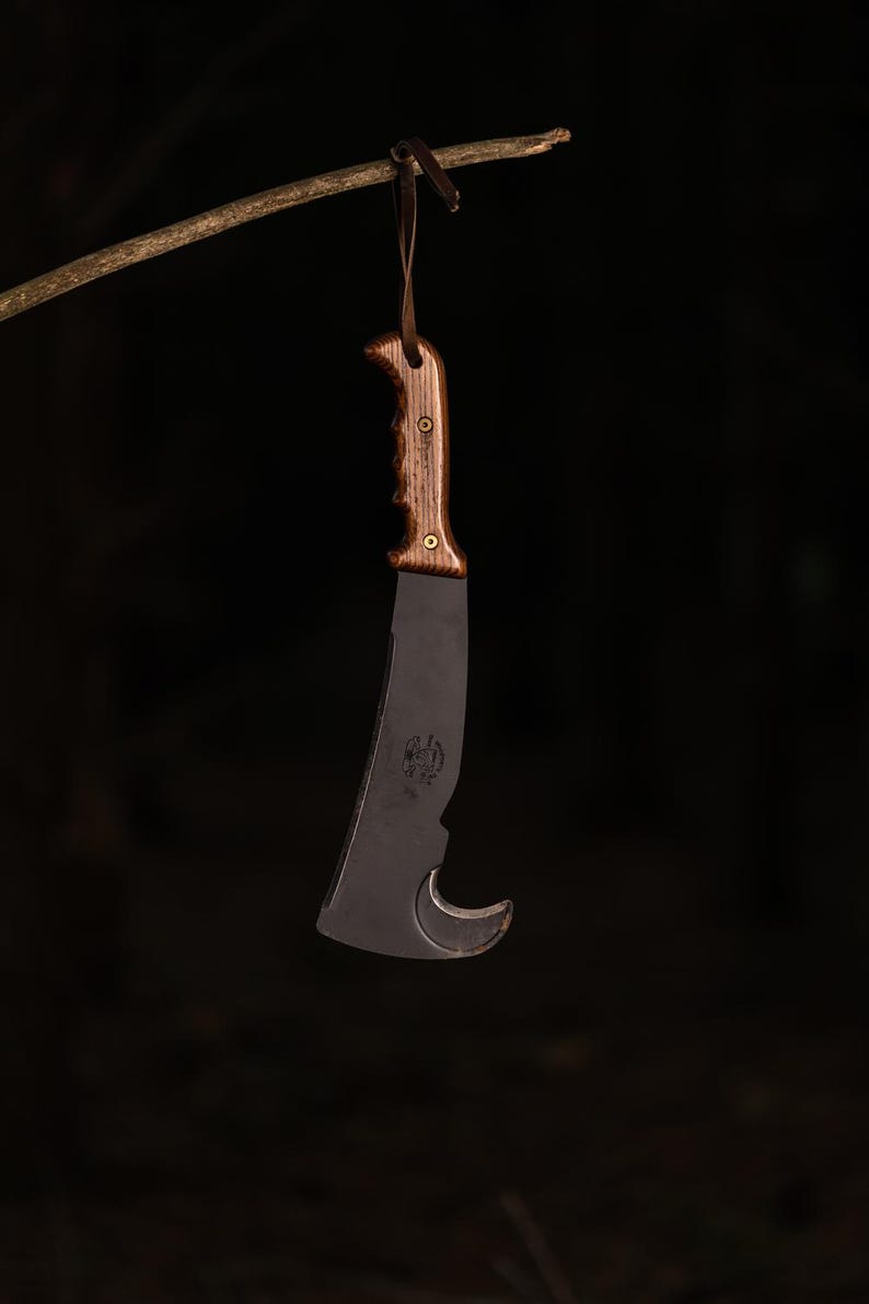 Woodman's Pal Machete: Military Spec Land Clearing Tool with Leather Sheath image 13