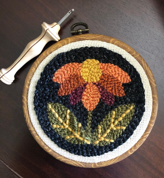 Beginner Punch Needle Kit/ Fall Daisy / Yarn Craft Kit/ Rug Hooking