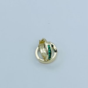 Real 10k Gold Earrings Huggie Green - tiny - aretes Oro Verde Arracada