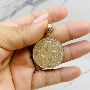 10k solid gold pendant medallion Saint Benedict - San Benito - Dije en oro medalla