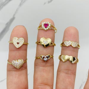 10k gold ring heart  Women’s or girls ring Size 6.5 - 8  - Anillo en oro autentico corazon