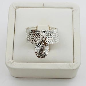 925 Sterling Silver Ring Semanario Dangling elephant or Virgen Mary   - Anillo plata elephant size 7 o Virgen Mary