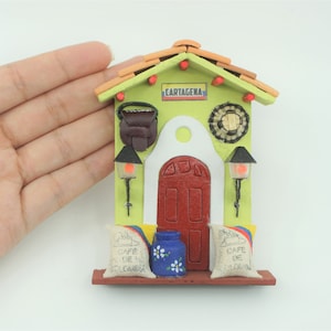 Miniature Spanish Colonial Colombian green Home house casa vintage Mini diorama magnet colombia