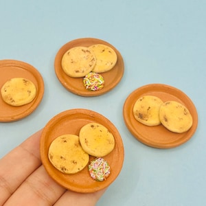 Miniature NEW Pupusa Popusa Day of the Dead ofrenda food gorditas Comida Dia del muertos plates Mexican mexico dollhouse bread