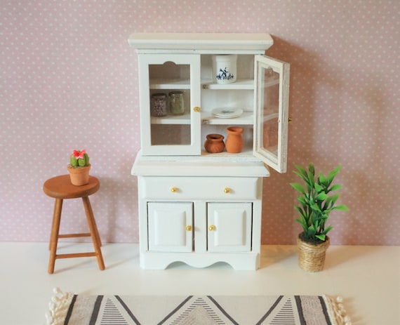 Dollhouse display table sales
