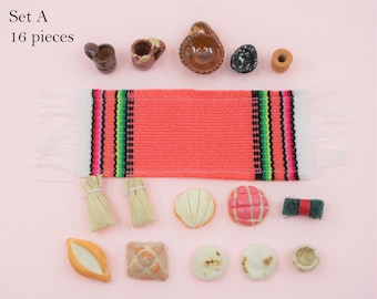 Miniature Ofrenda Set Dia de muertos Day of the dead food dollhouse  sarape zarape Mexico Conchas Tamales Pan de muerto Pottery Mexican