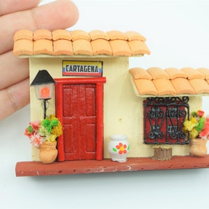 Miniature Spanish Colonial Colombian beige Tall Home house casa vintage Mini diorama magnet