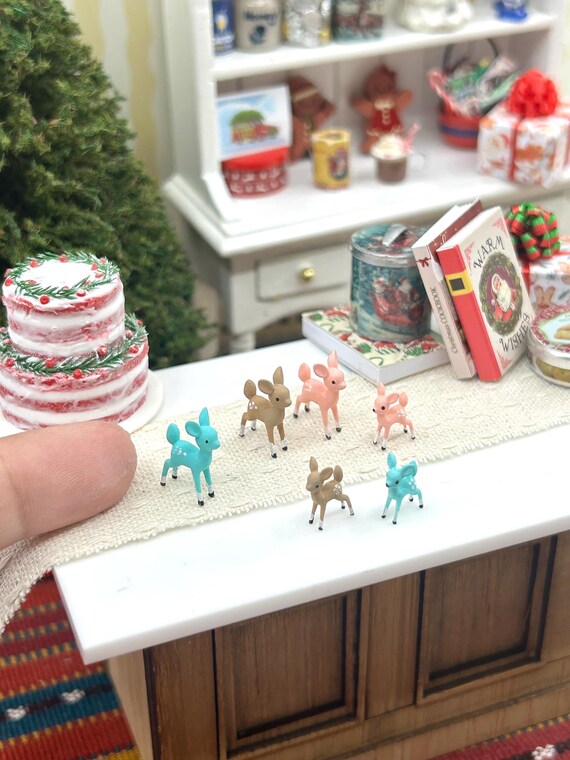 Miniatur Weihnachtsdeer mini dollhouse decor 1:12 Weihnachtsdekoration Weihnachtsgeschenk Reh Szene