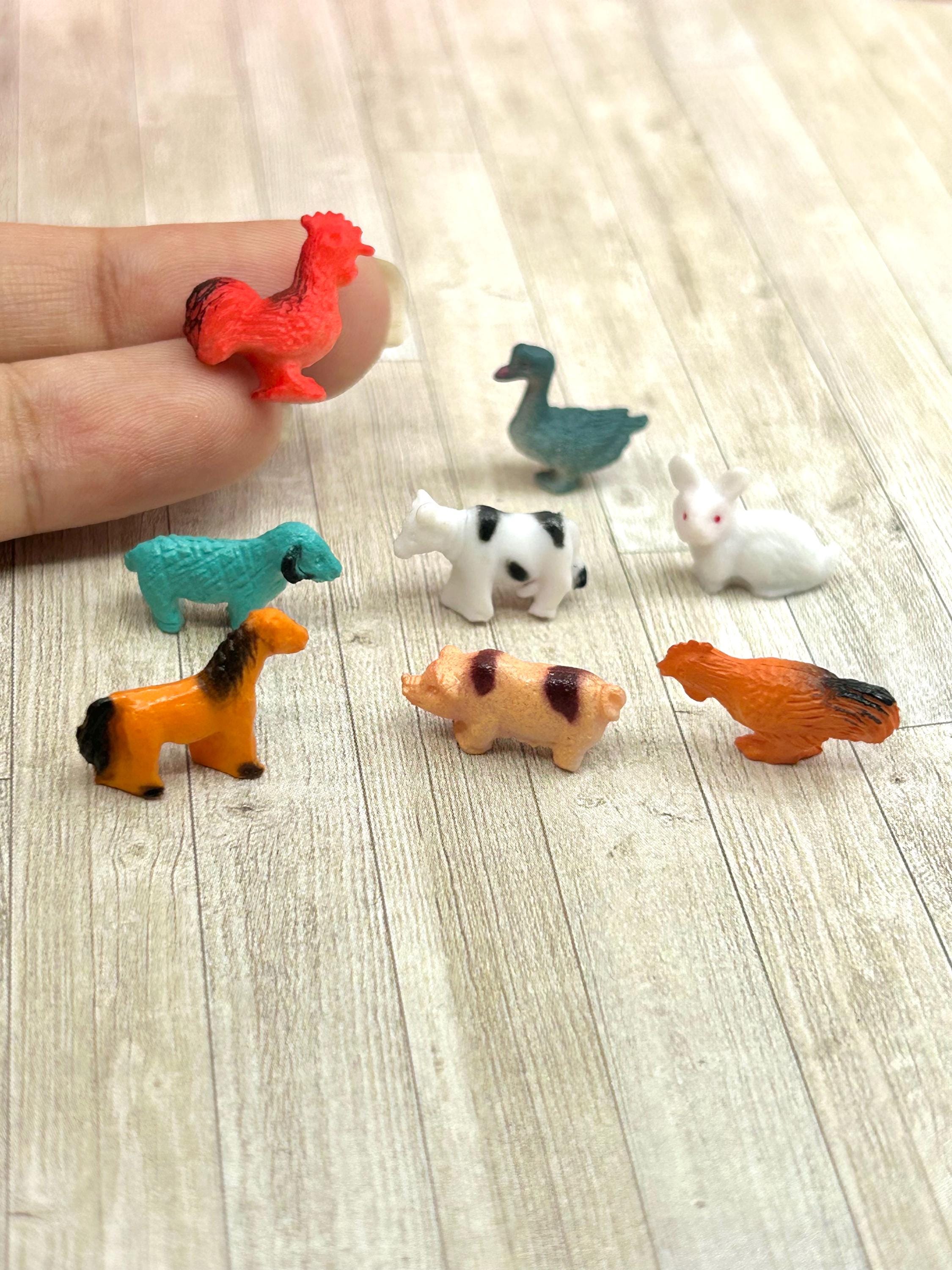 Figuras de animal de granja para niños, juguet de simulación de plástico pequeño, caballo, gato, perro, vaca, cerdo y oveja, 8 piezas Figuras de animal de granja para niños, juguet de simulación de plástico pequeño, caballo, gato, perro, vaca, cerdo y oveja, 8 piezas