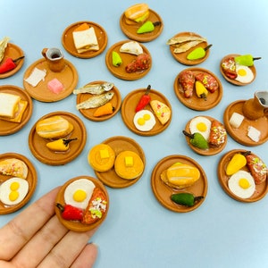 Miniature NEW Day of the Dead ofrenda food Comida Dia del muertos plates Mexican mexico dollhouse concha taco bread torta chicken fish