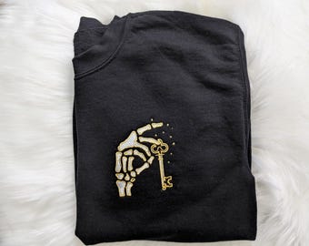 Skeleton Key Embroidered Sweatshirt | Gothic Halloween Jumper | Spooky Embroidery Pullover | Handmade Cosy Sweatshirt