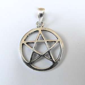 Colgante de pentagrama en plata de ley 925 (14 mm de diámetro)