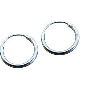Um par de 2 brincos de argola de prata esterlina 925 (1,2 x 8,10,12,14,16,18,20,25,30,40,50 mm)