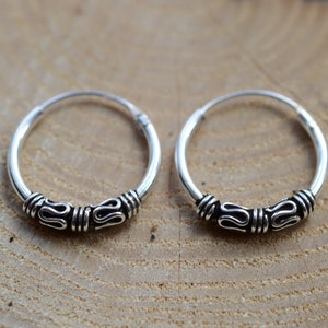 Pair Of Sterling Silver 925 Bali Hoop Earrings 10 , 12 , 14 , 16 , 18 , 20 , 25 , 30 MM image 2