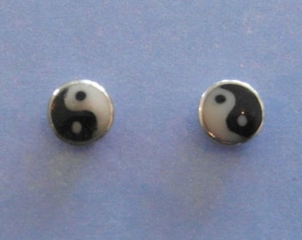 Pair  Of  Sterling  Silver  925  Ying  Yang  Stud  Earrings       ( 2 ,3 ,4 ,5 ,6 ,8 ,10 ,12  MM Diameter )