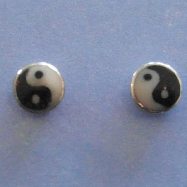 Pair  Of  Sterling  Silver  925  Ying  Yang  Stud  Earrings       ( 2 ,3 ,4 ,5 ,6 ,8 ,10 ,12  MM Diameter )