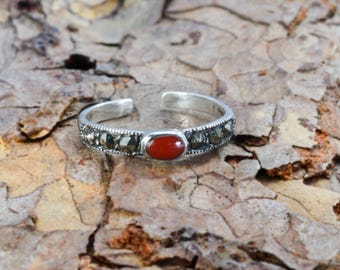 Sterling  Silver  925  Adjustable  Crimson  Stone  Toe  Ring