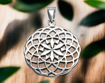 Sterling  Silver  925  Flower  Of  Life  Pendant  In  Gift  Box       ( Weighs  6  Grams )