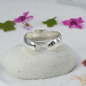 Sterling Silver 925 Adjustable Band 4 MM Toe Ring image 4