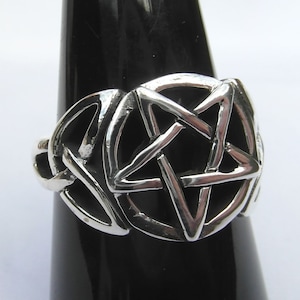 Sterling  Silver  925  Pentagram  With  Celtic  Triangle  Ring