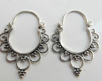 Paire de boucles d'oreilles pendantes tribales thaïlandaises en argent sterling 925