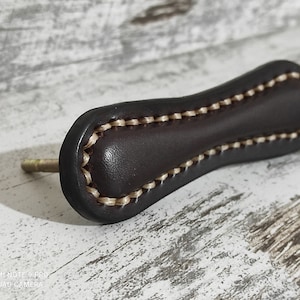 Leather drawer handles, Knopf, knob, leather drawer pulls,handles,leather handles, leather pulls,cabinet pulls leather Dark Brown