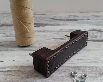 Leather drawer handles, Knopf, knob, leather drawer pulls,handles,leather handles, leather pulls,cabinet pulls leather