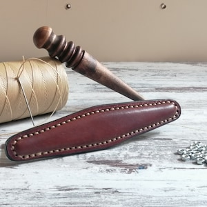 Leather drawer handles, Knopf, knob, leather drawer pulls,handles,leather handles, leather pulls,cabinet pulls leather