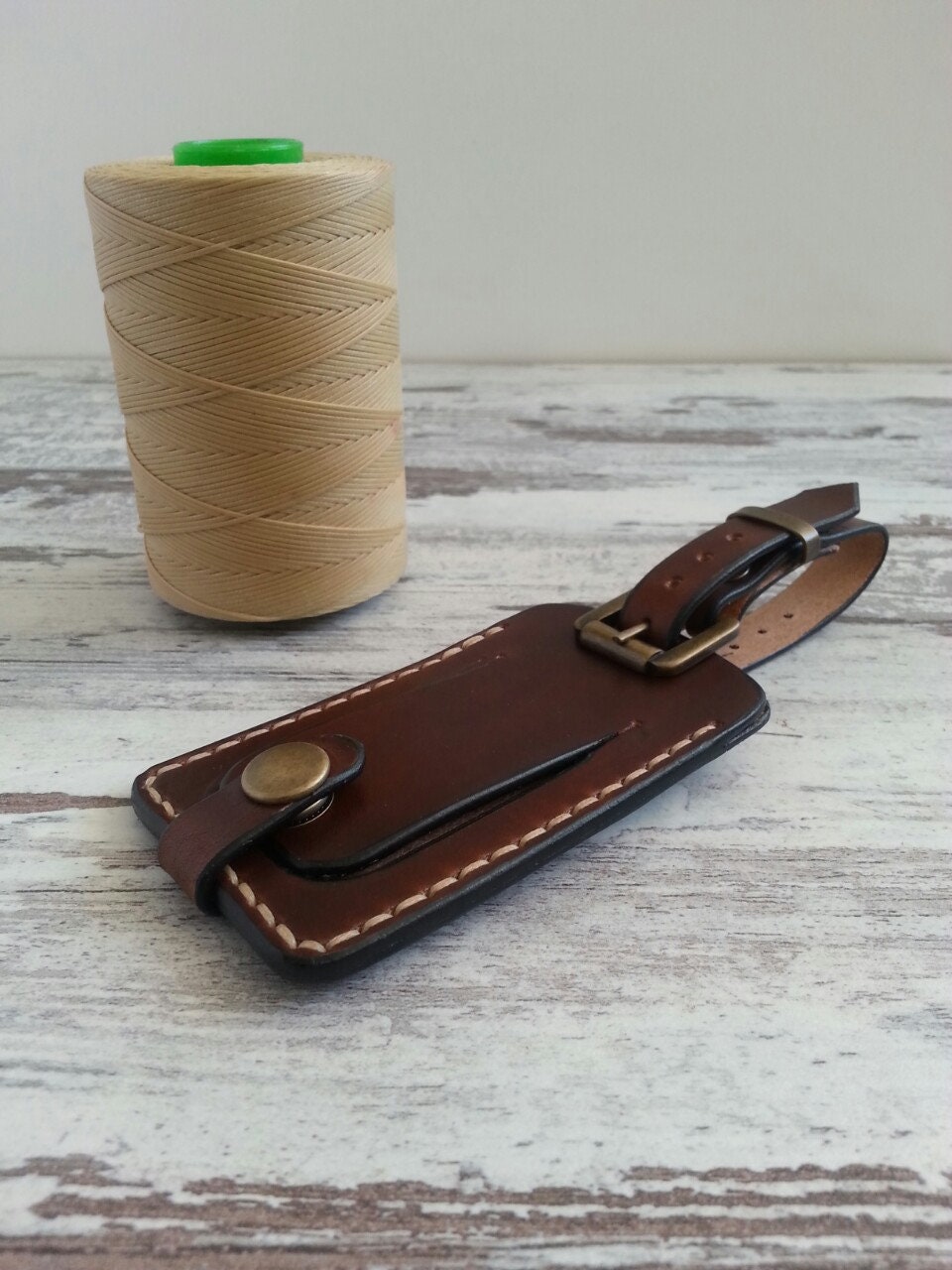Leather luggage tags,luggage tag favor,luggage tags wedding,suitcase tag,handmade leather tag, handmade luggage tag,travel gift