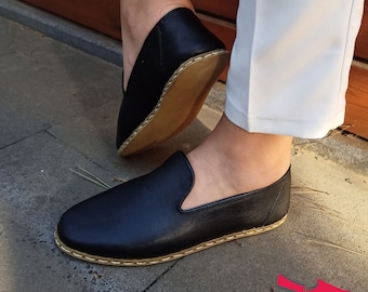 Leder schwarz Barfuß Frauen Moccasions, Erdungssohlen, weiche Leder Loafers, türkische jemenitische Schuhe, minimalistische handwerkliche Schuhe