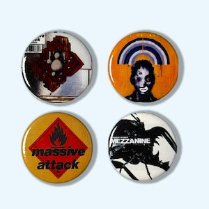 Massive Attack 25 mm Button Badges / Mezzanin / Blaue Linien / Schutz / Helgoland