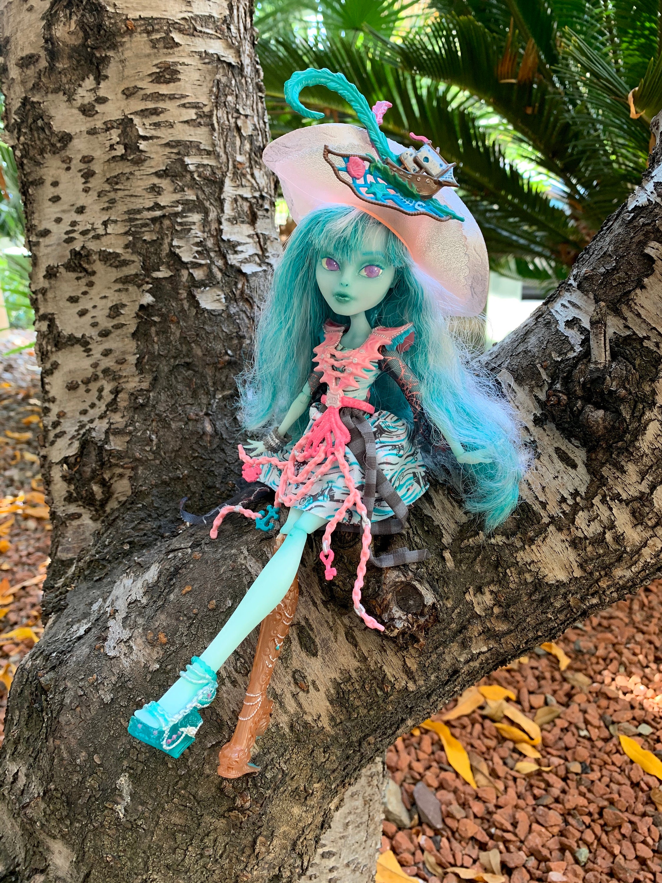 monster high vandala doubloons doll