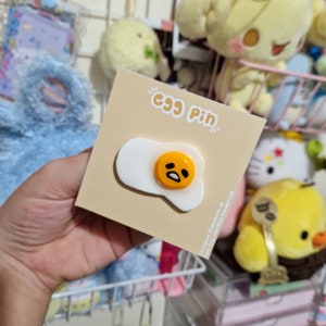 Gude Egg Clay Pin