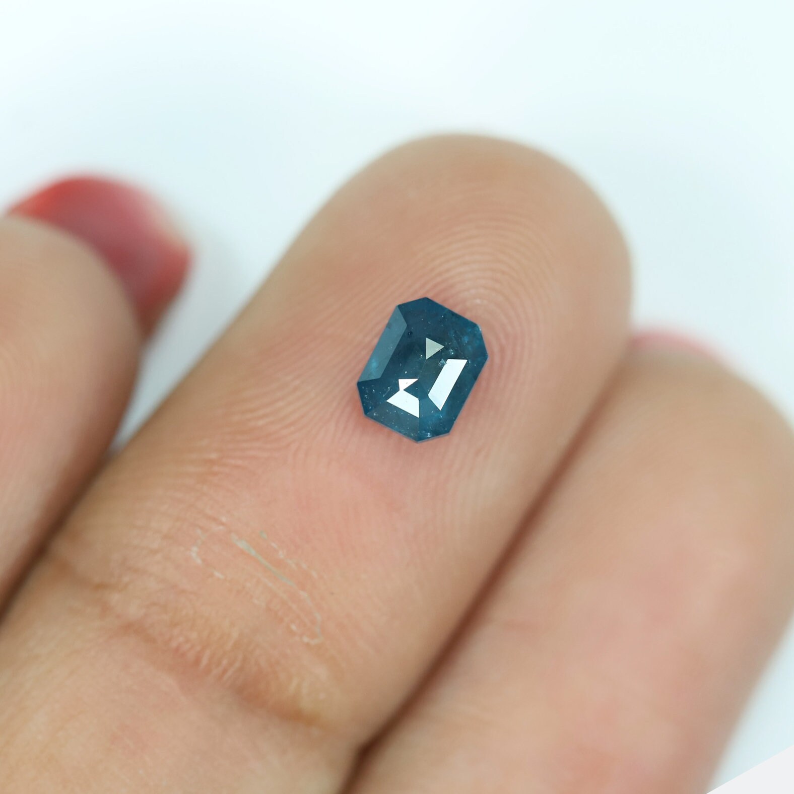Diamant Brut Naturel Bleu-émeraude 0,55 Carat - Taille Rose, Forme émeraude, Pour Création Bijou