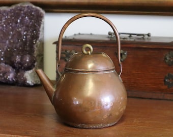 Antique Japanese Copper Kettle with Brass Handle - c1900 Japanese Pottle / Tea Pot
