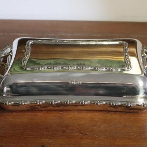 c1920 English Silver Plated Entree Dish with Lid - 11" x 8" Serving Dish - Made in England