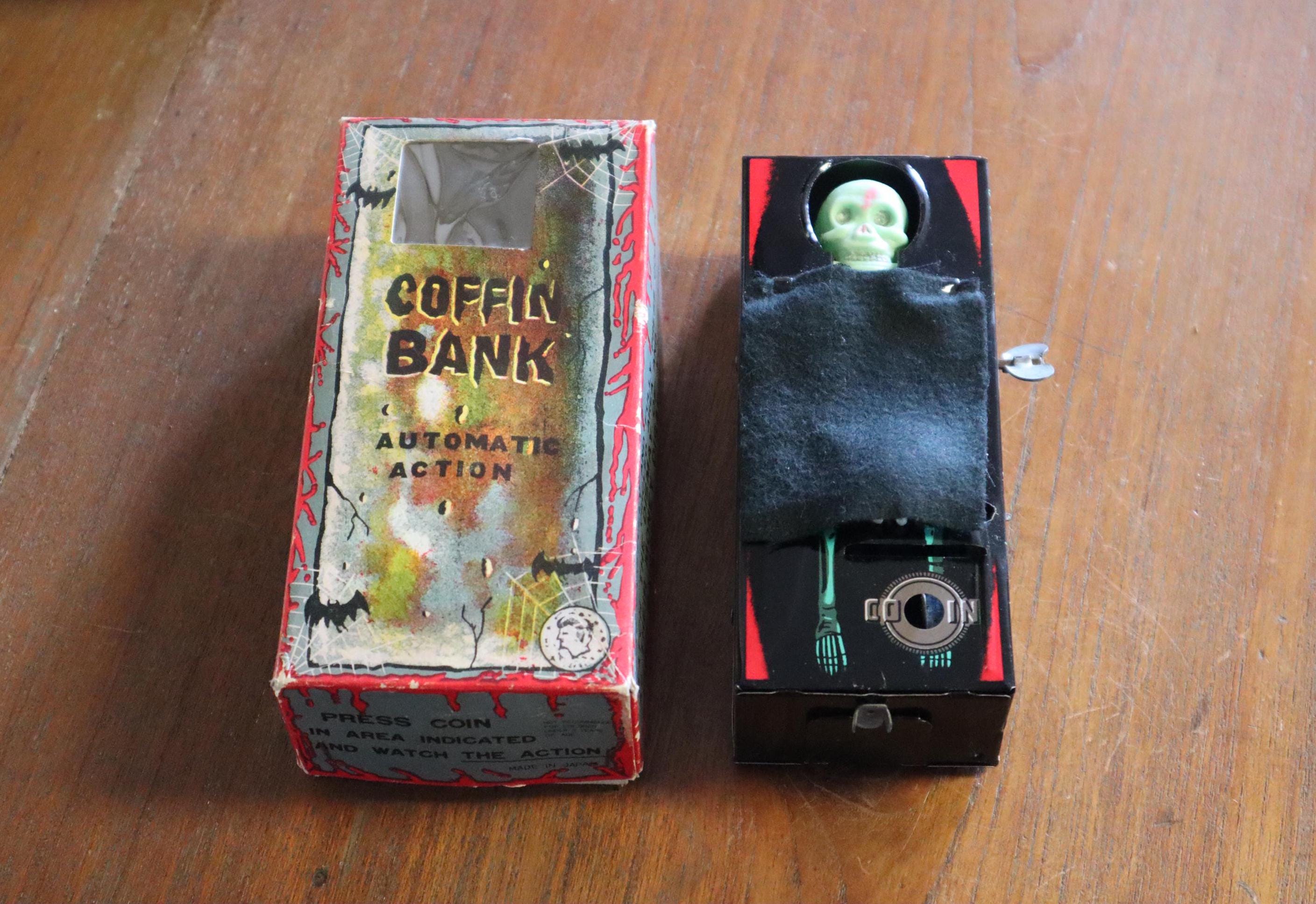 Tirelire vintage squelette Yone coffin bank - Collection