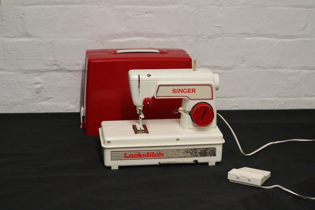 Singer Lockstitch Child's Sewing Machine With Carry Case Etsy