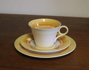 Shelley Regent Tea Trio uit de jaren 1930 in geel/oranje banden Model 12626 - inclusief kop, schotel en zijbord