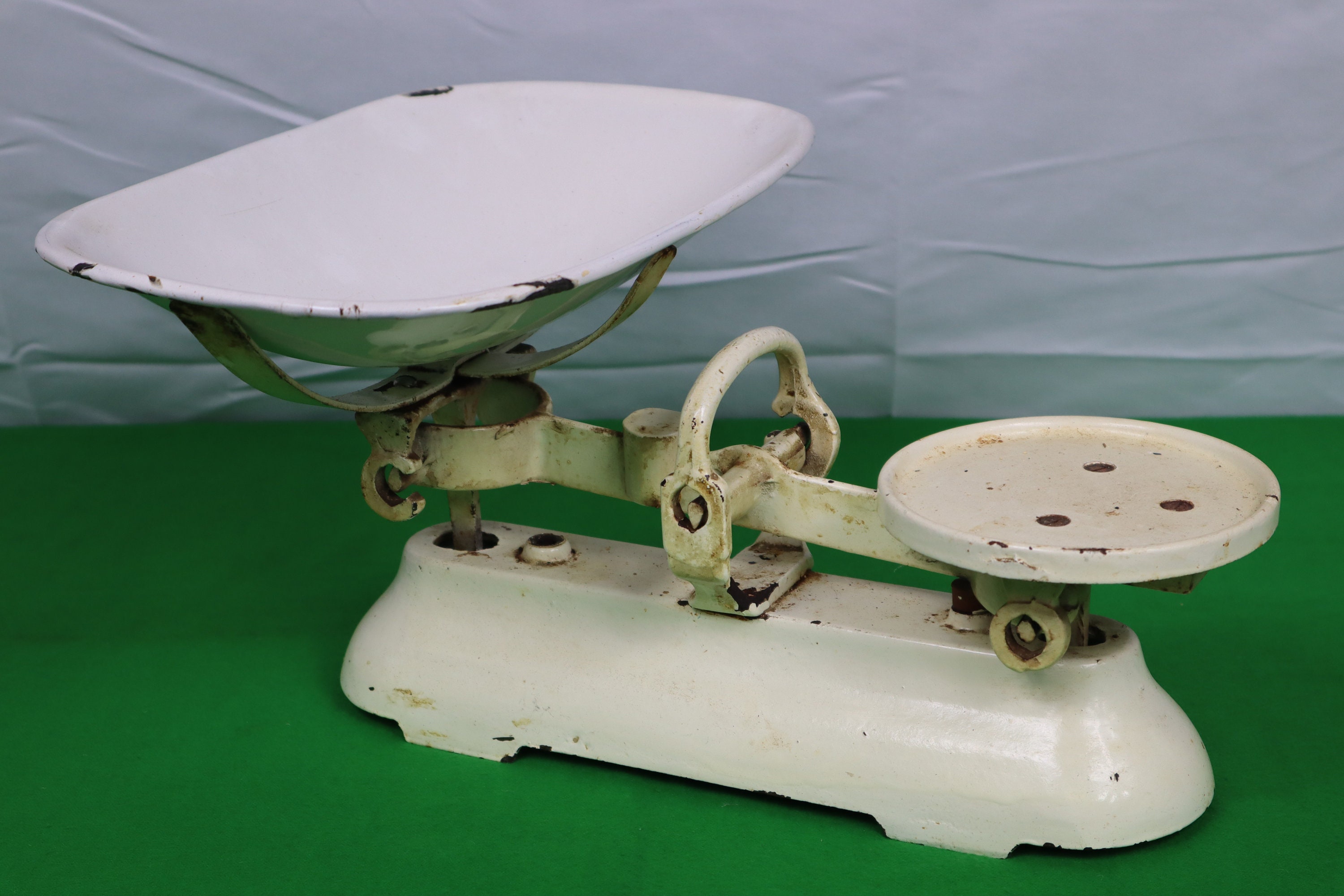 J&J Siddons Vintage Kitchen Scales in Cream with White Enamel Etsy