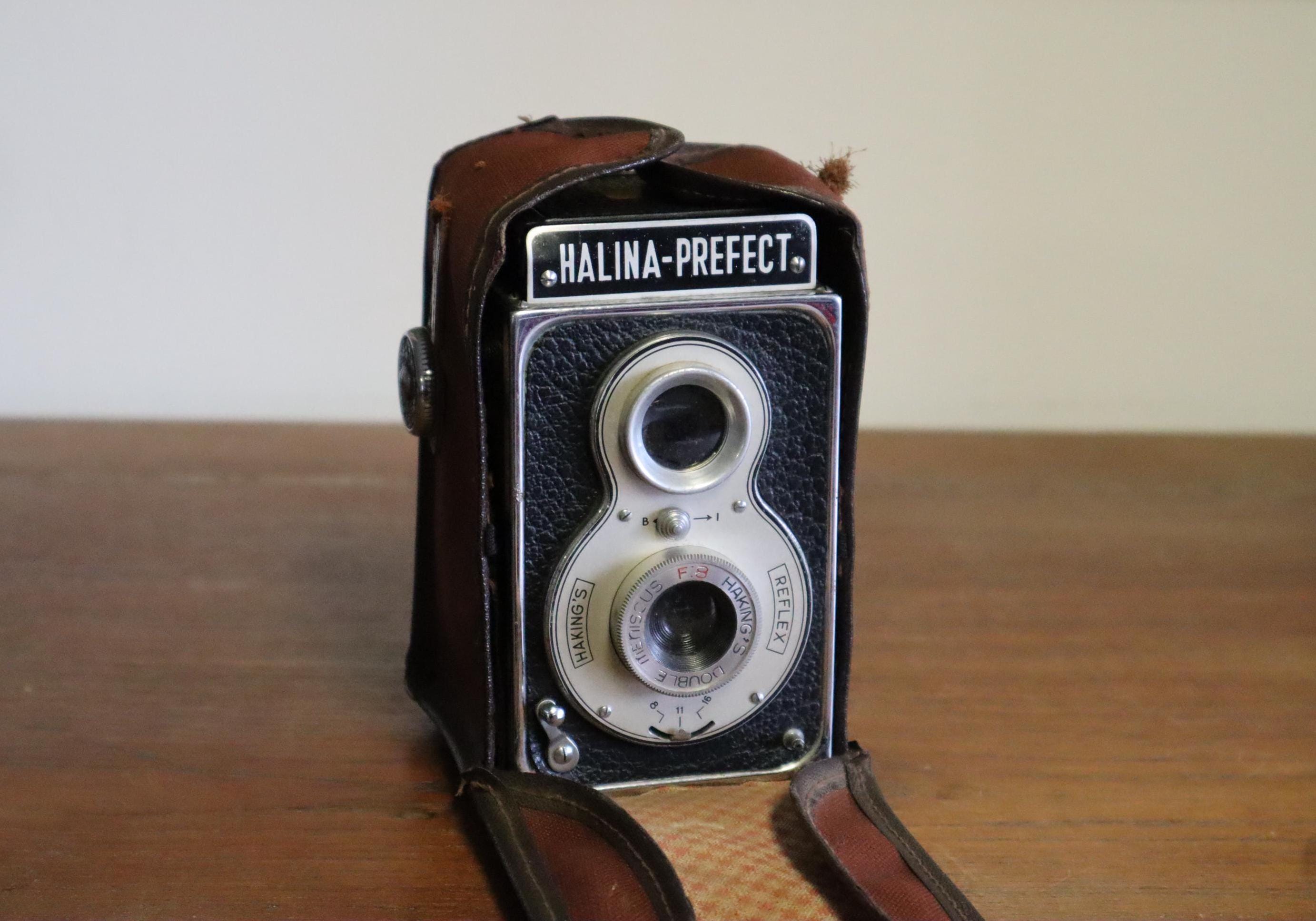 1960's Halina Prefect TLR Twin Lens Camera Top View Camera With