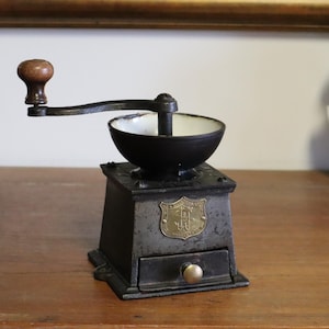 c1880 Victorian Cast Iron Coffee Grinder by J&J Siddons of England with Brass Plaque and Enamel Bowl