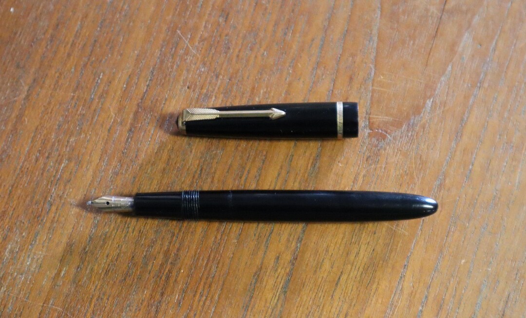 1960's Parker Slimfold Fountain Pen With 14ct Gold Nib in Black Case ...