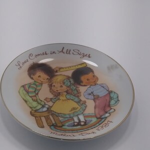 1984 mothers day plate